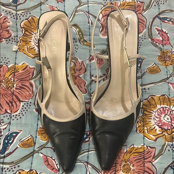Gucci Black and Beige Slingback Heels - Picture 1 of 9